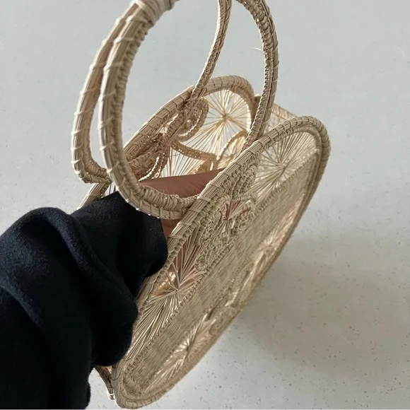 Summer Tote - Picture 4 of 9